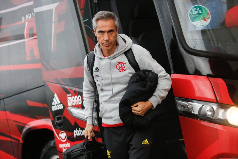 Torcida do Flamengo pede saída de Paulo Sousa após derrota