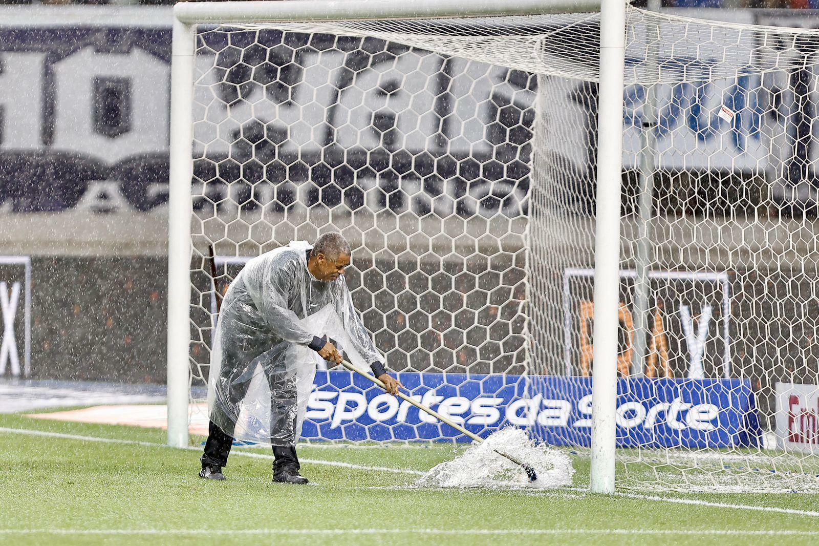 Vai ter jogo? Veja que horas deve começar Remo x Palmeiras no Mangueirão após chuva em Belém